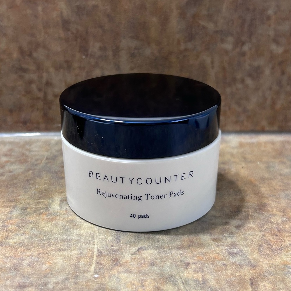 UNICORN ALERT! NWOB Beautycounter Rejuvenating Toner Pads